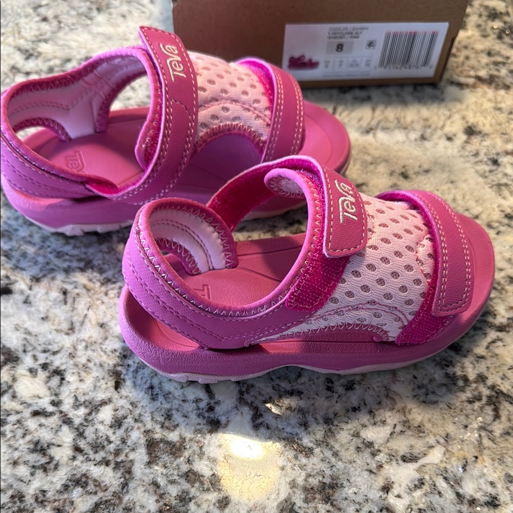 Teva Pink Toddler Sandals 🩷